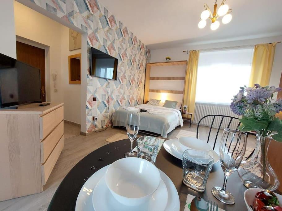 Sweet Dreams Suites Panoramic Studio Zodiac Dorobanti Bucharest Exterior photo