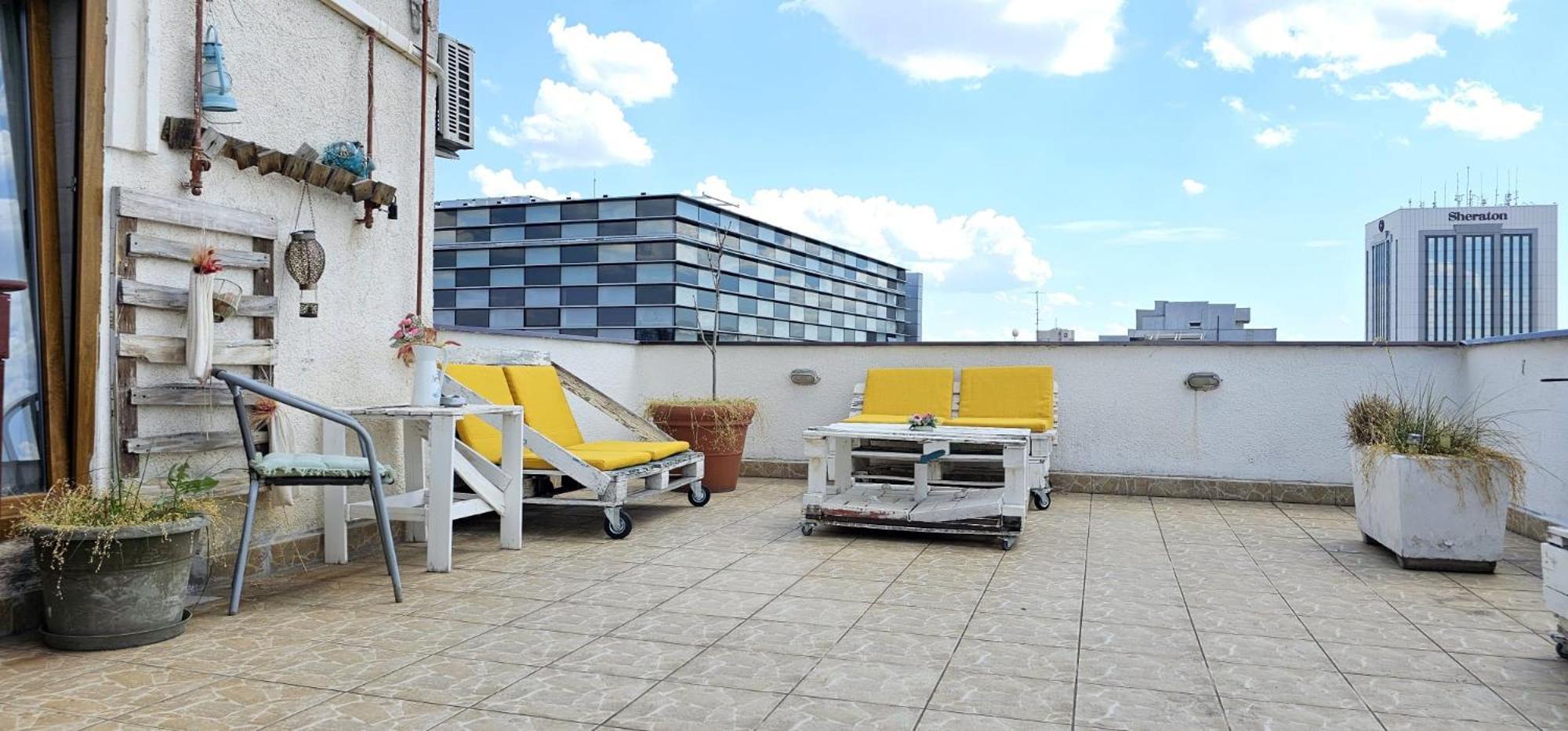 Sweet Dreams Suites Panoramic Studio Zodiac Dorobanti Bucharest Exterior photo